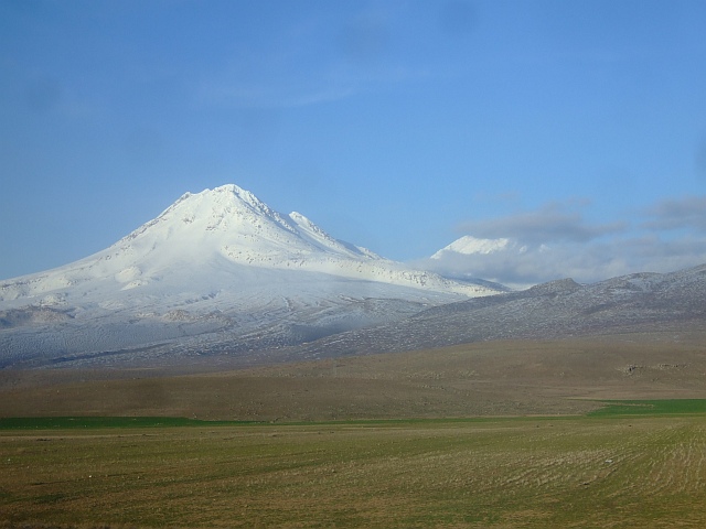 berdeschnee01 Die schneebedeckten Bergen der Südost-Türkei